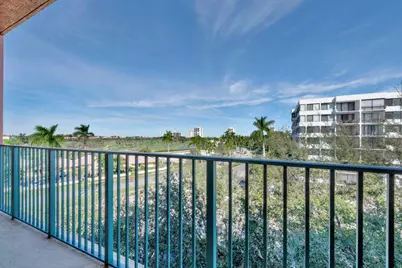 1640 Presidential Way #501, West Palm Beach, FL 33401 - Photo 5