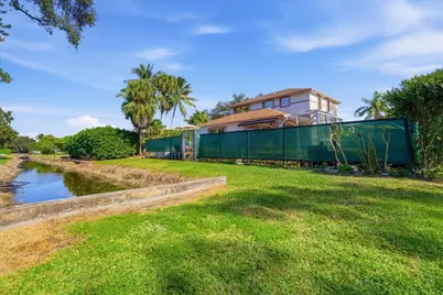 2151 NW 121st Avenue, Plantation, FL 33323 - Photo 75