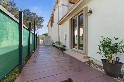 2151 NW 121st Avenue, Plantation, FL 33323 - Photo 73