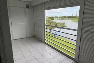 3038 Guildford C, Boca Raton, FL 33434 - Photo 19