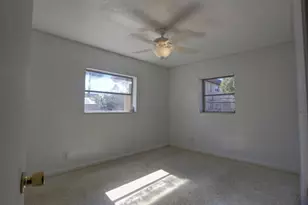 910 9th St, Lake Park, FL 33403 - Photo 27