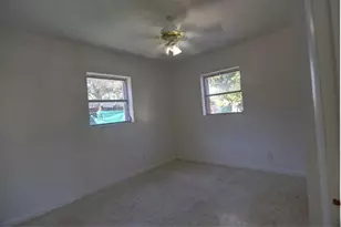910 9th St, Lake Park, FL 33403 - Photo 27