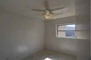 910 9th St, Lake Park, FL 33403 - Photo 13