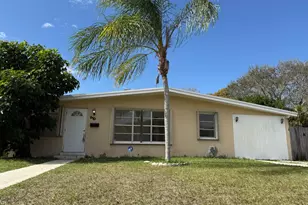 910 9th St, Lake Park, FL 33403 - Photo 33