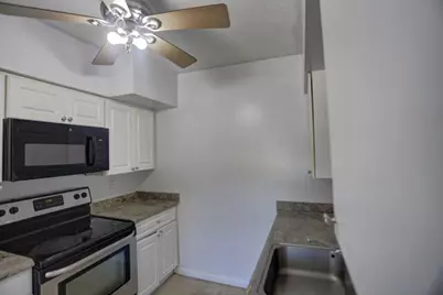 910 9th Street, Lake Park, FL 33403 - Photo 21