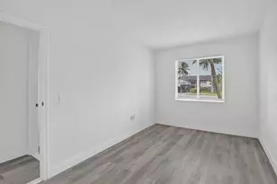 11631 NW 32nd Manor, Sunrise, FL 33323 - Photo 17