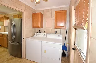 401 SE Tranquilla Ave, Port Saint Lucie, FL 34983 - Photo 33