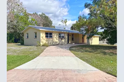 401 SE Tranquilla Avenue, Port Saint Lucie, FL 34983 - Photo 1