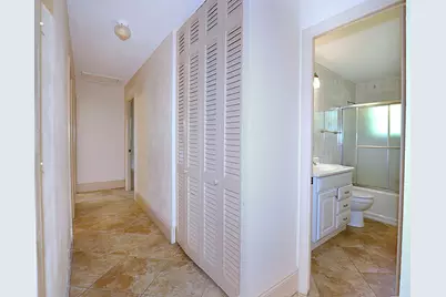 401 SE Tranquilla Avenue, Port Saint Lucie, FL 34983 - Photo 31