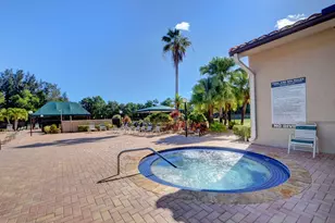 5710 Parkwalk Cir E, Boynton Beach, FL 33472 - Photo 31