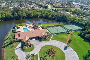 5710 Parkwalk Cir E, Boynton Beach, FL 33472 - Photo 37