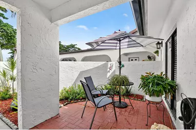 5710 Parkwalk Circle E, Boynton Beach, FL 33472 - Photo 7
