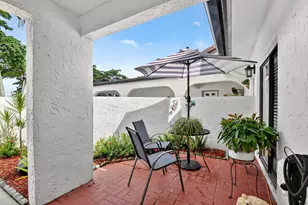 5710 Parkwalk Cir E, Boynton Beach, FL 33472 - Photo 7