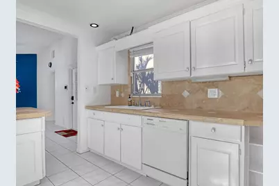 10404 Carmen Lane, Royal Palm Beach, FL 33411 - Photo 15