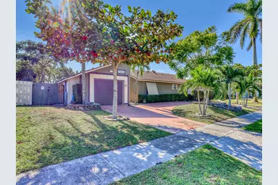 10404 Carmen Lane, Royal Palm Beach, FL 33411 - Photo 1
