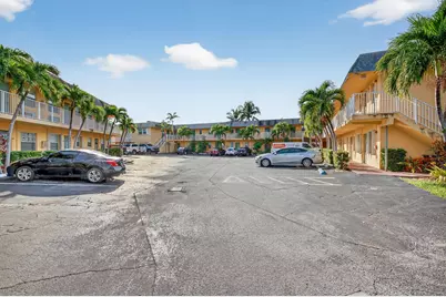 4071 N Dixie Highway #32, Oakland Park, FL 33334 - Photo 1