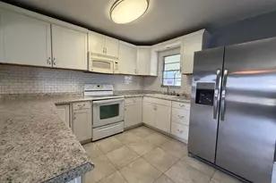 2013 SW Burman Ln, Port Saint Lucie, FL 34984 - Photo 3