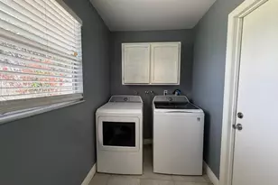 2013 SW Burman Ln, Port Saint Lucie, FL 34984 - Photo 7
