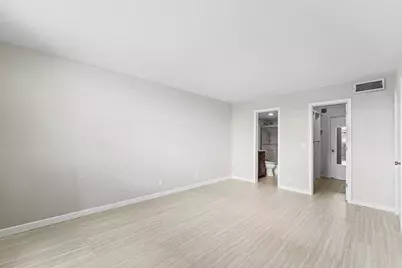 2004 S Federal Highway #D403, Boynton Beach, FL 33435 - Photo 13