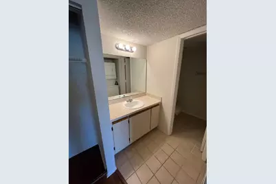 1550 SE Royal Green Circle #P-203, Port Saint Lucie, FL 34952 - Photo 9