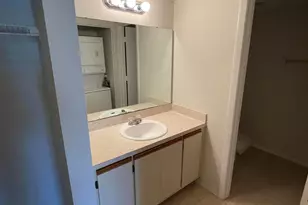 1550 SE Royal Green Cir, Port Saint Lucie, FL 34952 - Photo 9