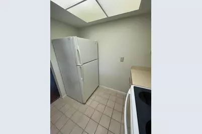 1550 SE Royal Green Circle #P-203, Port Saint Lucie, FL 34952 - Photo 5