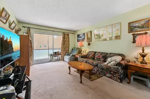 368 Lake Frances Dr, West Palm Beach, FL 33411 - Photo 11