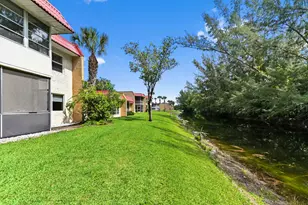 368 Lake Frances Dr, West Palm Beach, FL 33411 - Photo 21