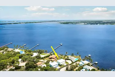 1013 NE Orange Avenue, Jensen Beach, FL 34957 - Photo 11