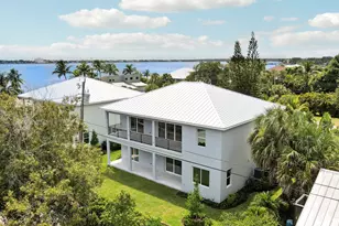 1023 NE Orange Ave, Jensen Beach, FL 34957 - Photo 11