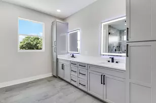 1023 NE Orange Ave, Jensen Beach, FL 34957 - Photo 13