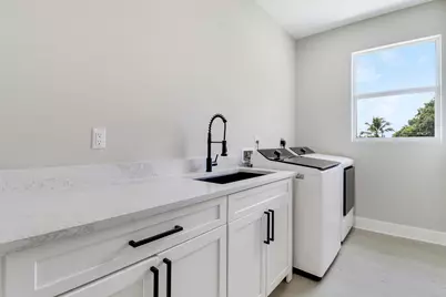1023 NE Orange Avenue, Jensen Beach, FL 34957 - Photo 33