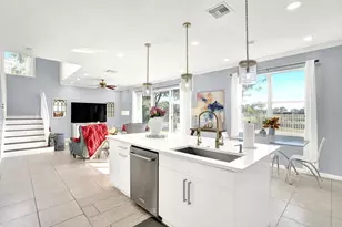 130 Canterbury Pl, Royal Palm Beach, FL 33414 - Photo 23