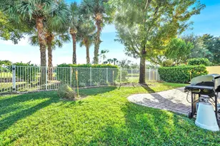 130 Canterbury Pl, Royal Palm Beach, FL 33414 - Photo 39