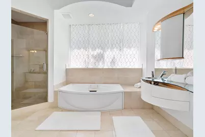 18101 Collins Avenue #401, Sunny Isles Beach, FL 33160 - Photo 25