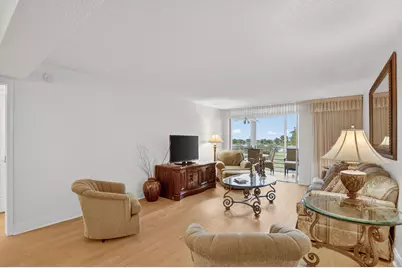 23249 Barwood Lane N #405, Boca Raton, FL 33428 - Photo 13