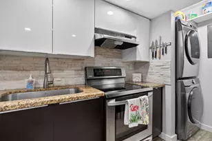 721 SE 1st Way, Deerfield Beach, FL 33441 - Photo 9