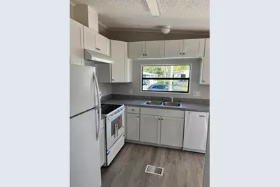 83 Flores Del Norte, Fort Pierce, FL 34951 - Photo 5