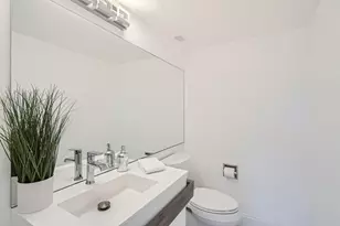 1147 Hillsboro Mile, Pompano Beach, FL 33062 - Photo 37