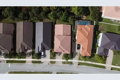 2322 SW Newport Isles Boulevard, Port Saint Lucie, FL 34953 - Photo 9