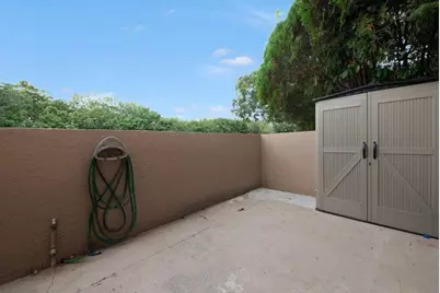 2206 NW 39th Avenue, Pompano Beach, FL 33066 - Photo 21