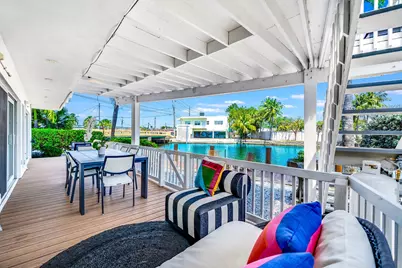 2200 NE 26th Street, Wilton Manors, FL 33305 - Photo 25