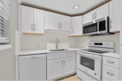 277 Brighton #G, Boca Raton, FL 33434 - Photo 13