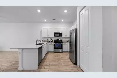 4407 Hemlock Drive, Riviera Beach, FL 33410 - Photo 5