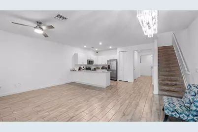 4407 Hemlock Drive, Riviera Beach, FL 33410 - Photo 9