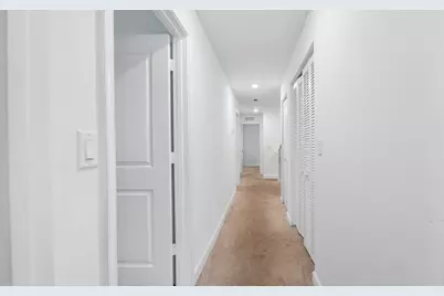 4407 Hemlock Drive, Riviera Beach, FL 33410 - Photo 21