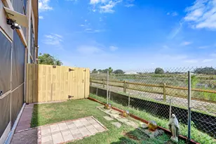 2758 NW 80th Ave, Sunrise, FL 33322 - Photo 19