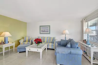 24 Chatham A, West Palm Beach, FL 33417 - Photo 5