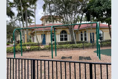 3121 N Evergreen Circle, Boynton Beach, FL 33426 - Photo 11