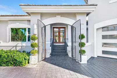 6 Cloister Circle, West Palm Beach, FL 33401 - Photo 3